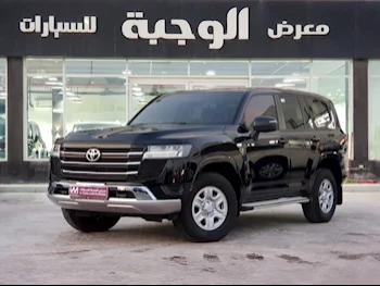 Toyota  Land Cruiser  GX  2023  Automatic  29,000 Km  6 Cylinder  Four Wheel Drive (4WD)  SUV  Black  With Warranty