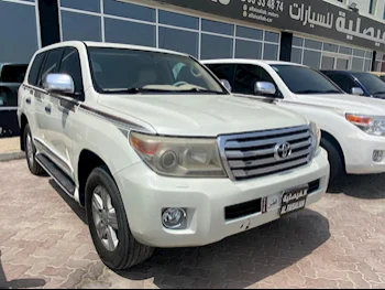 Toyota  Land Cruiser  GXR  2012  Automatic  350,000 Km  8 Cylinder  Four Wheel Drive (4WD)  SUV  White