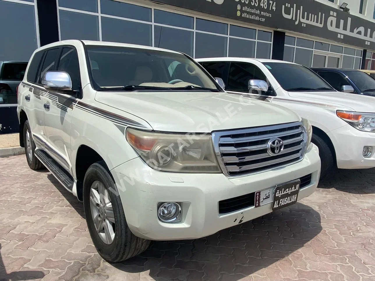 Toyota  Land Cruiser  GXR  2012  Automatic  350,000 Km  8 Cylinder  Four Wheel Drive (4WD)  SUV  White