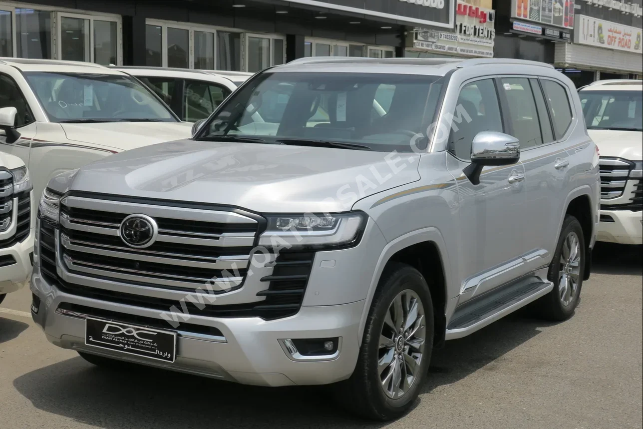 Toyota  Land Cruiser  VXR Twin Turbo  2023  Automatic  19,000 Km  6 Cylinder  Four Wheel Drive (4WD)  SUV  Silver  With Warranty