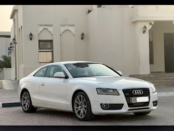 Audi  A5  2009  Automatic  88,000 Km  6 Cylinder  Rear Wheel Drive (RWD)  Sedan  White