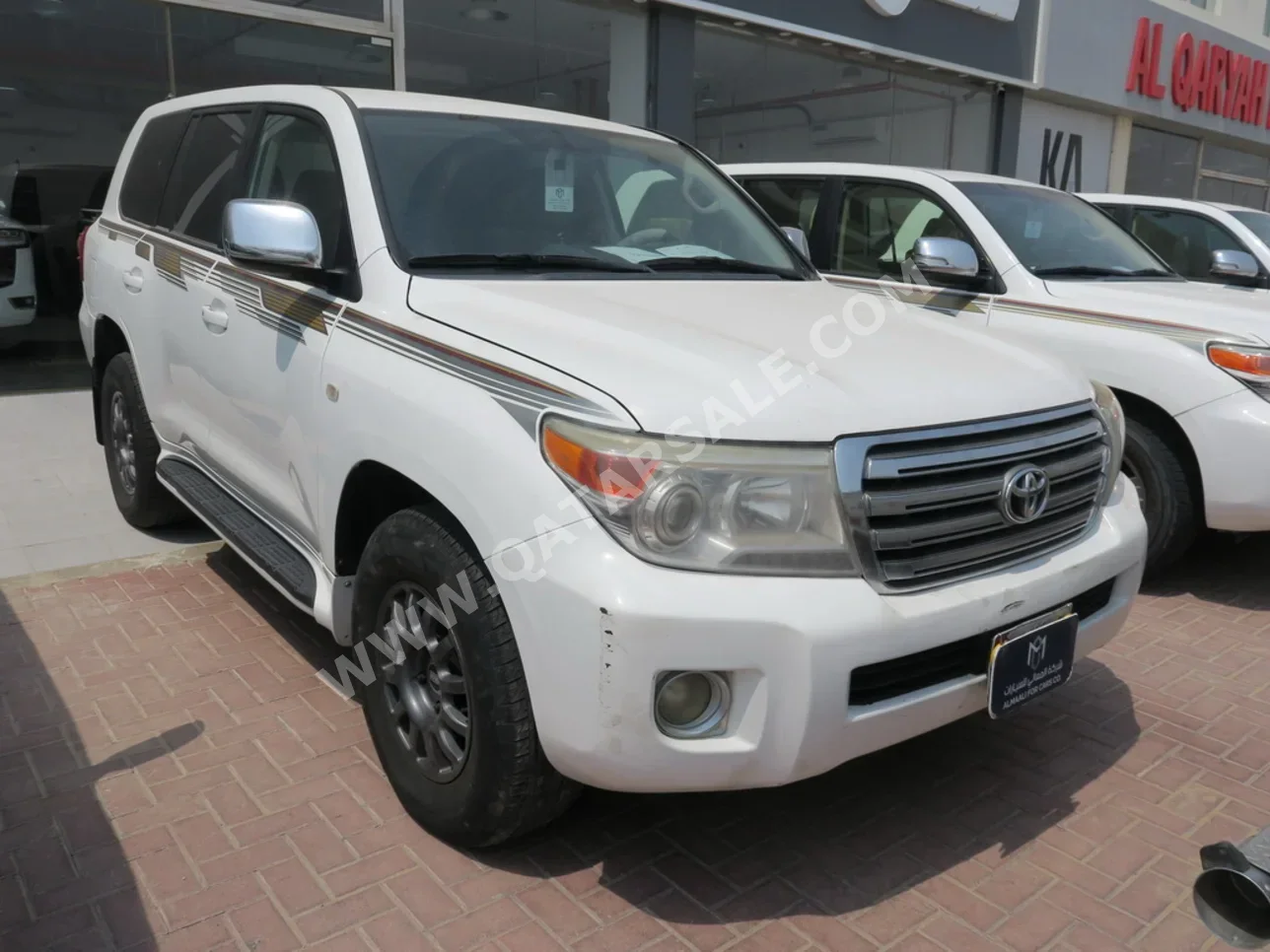 Toyota  Land Cruiser  G  2008  Manual  300,000 Km  6 Cylinder  Four Wheel Drive (4WD)  SUV  White