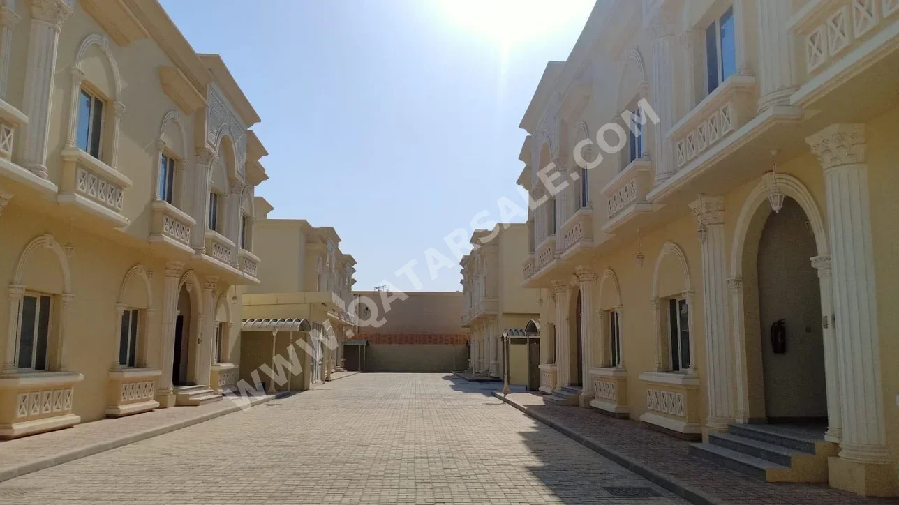 Buildings, Towers & Compounds - Family Residential  - Umm Salal  - Umm Ebairiya  For Sale