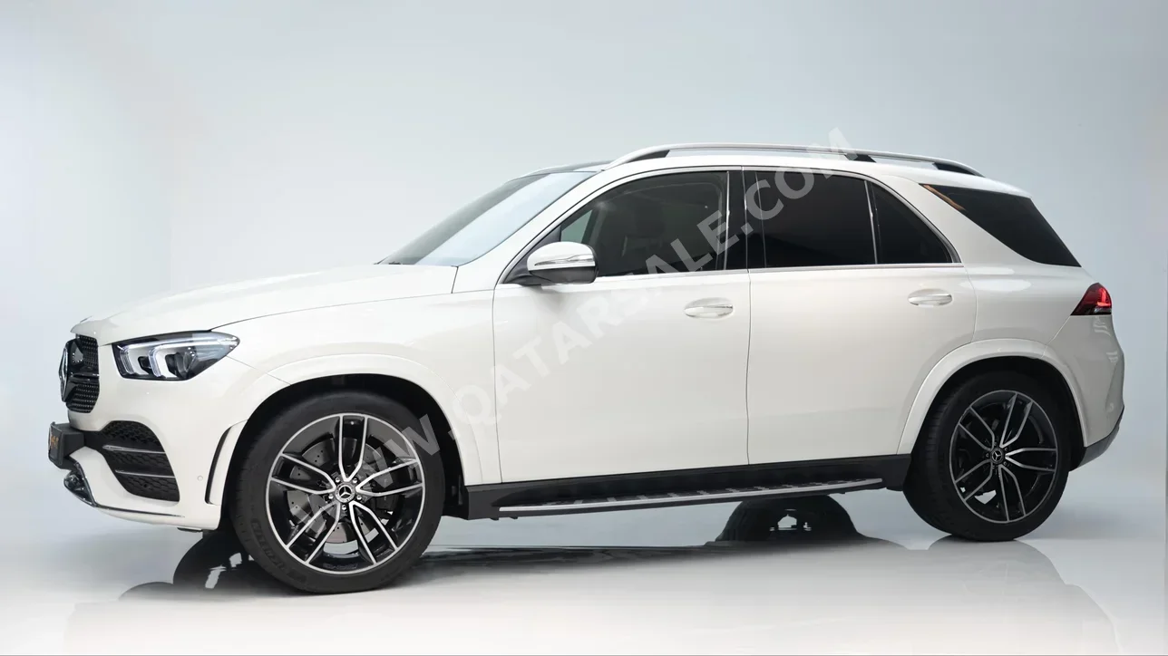 Mercedes-Benz  GLE  450  2020  Automatic  90٬000 Km  6 Cylinder  Four Wheel Drive (4WD)  SUV  White