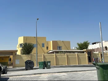 Family Residential  - Not Furnished  - Doha  - Al Duhail  - 9 Bedrooms