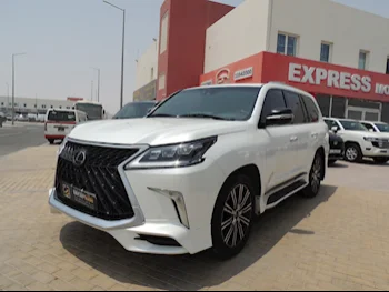 Lexus  LX  570 S  2016  Automatic  239,000 Km  8 Cylinder  Four Wheel Drive (4WD)  SUV  White