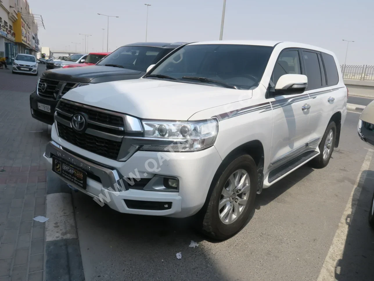 Toyota  Land Cruiser  GXR  2018  Automatic  210,000 Km  6 Cylinder  Four Wheel Drive (4WD)  SUV  White