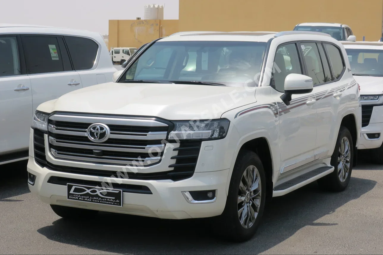 Toyota  Land Cruiser  GXR Twin Turbo  2022  Automatic  55,000 Km  6 Cylinder  Four Wheel Drive (4WD)  SUV  White  With Warranty