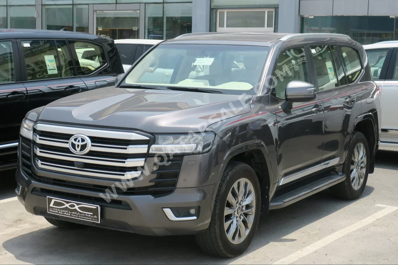 Toyota  Land Cruiser  GXR Twin Turbo  2023  Automatic  88,000 Km  6 Cylinder  Four Wheel Drive (4WD)  SUV  Gray  With Warranty