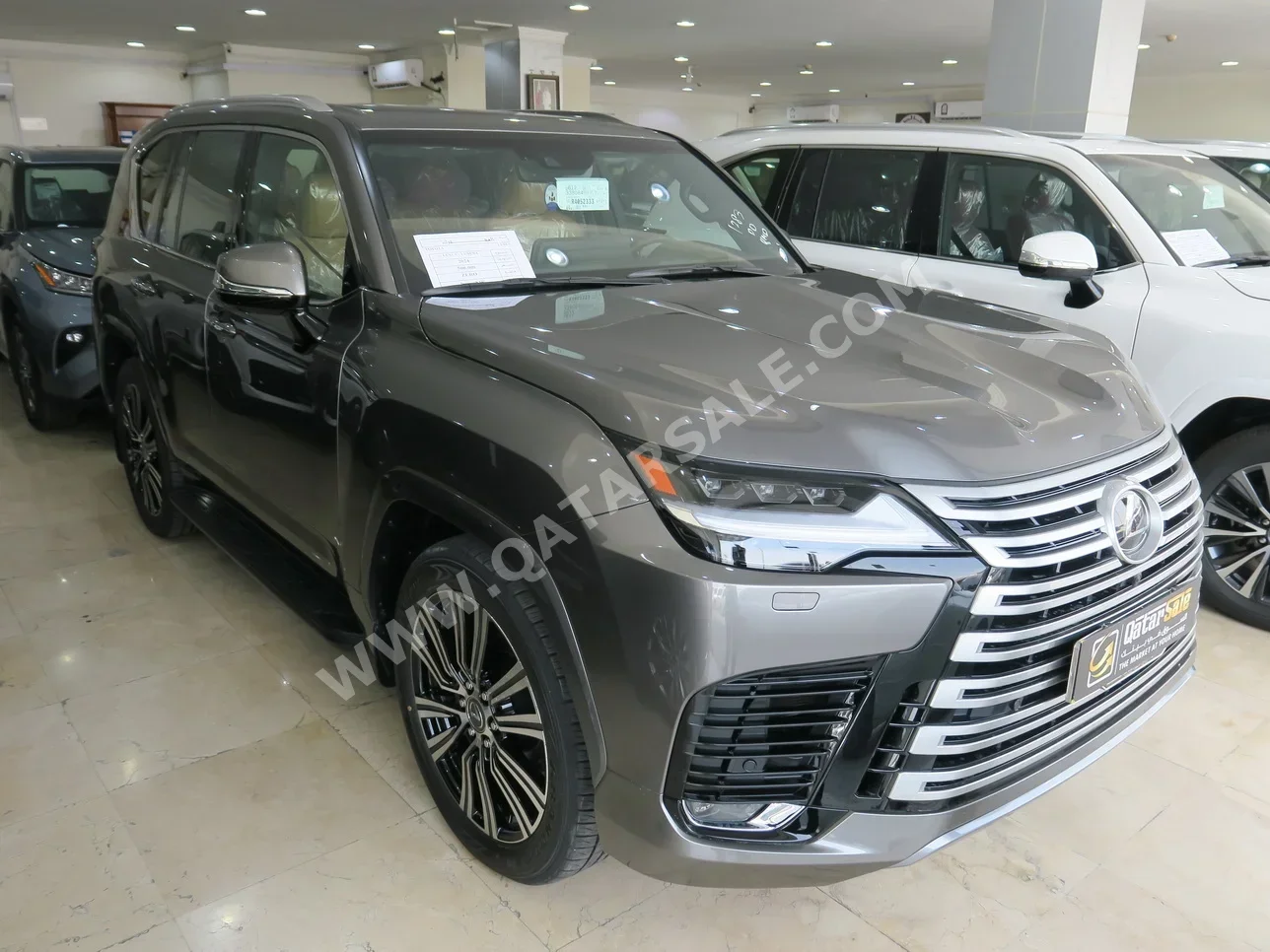 Lexus  LX  600 Luxury  2024  Automatic  0 Km  6 Cylinder  Four Wheel Drive (4WD)  SUV  Gray  With Warranty