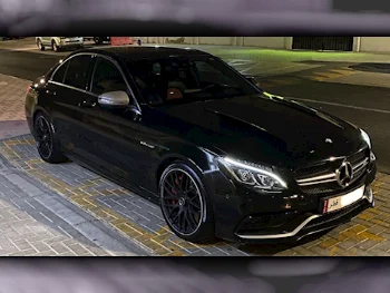 Mercedes-Benz  C-Class  63 AMG  2016  Automatic  98٬000 Km  8 Cylinder  Rear Wheel Drive (RWD)  Sedan  Black