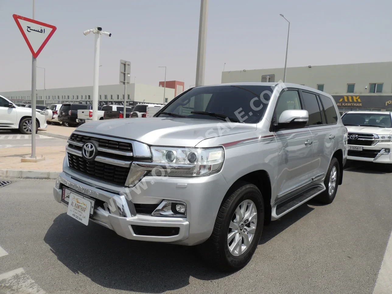 Toyota  Land Cruiser  GXR  2020  Automatic  74,000 Km  8 Cylinder  Four Wheel Drive (4WD)  SUV  Silver