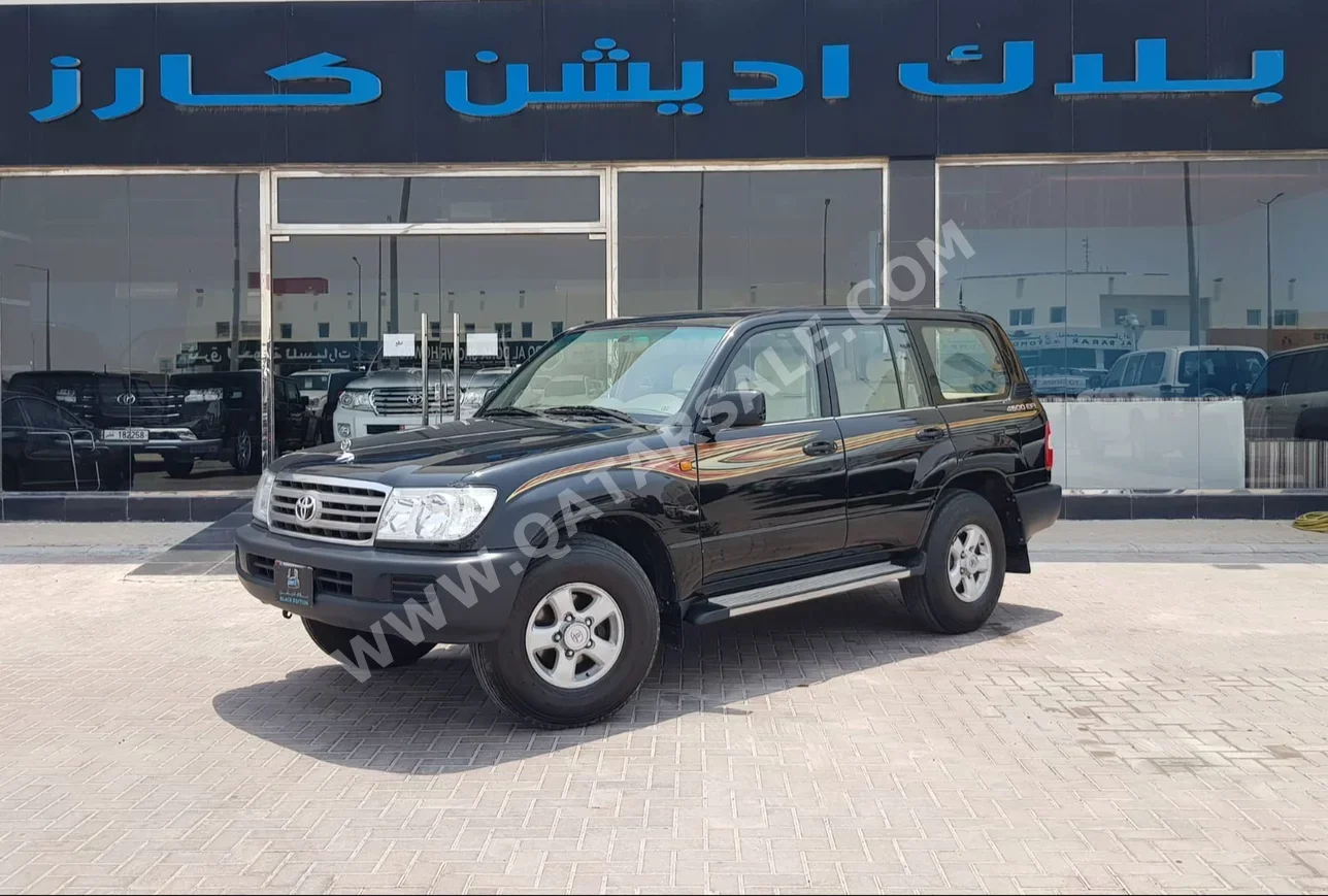 Toyota  Land Cruiser  GXR  2007  Manual  439,000 Km  6 Cylinder  Four Wheel Drive (4WD)  SUV  Black