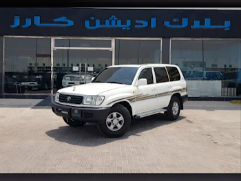 Toyota  Land Cruiser  GX  2000  Manual  169,000 Km  6 Cylinder  Four Wheel Drive (4WD)  SUV  White