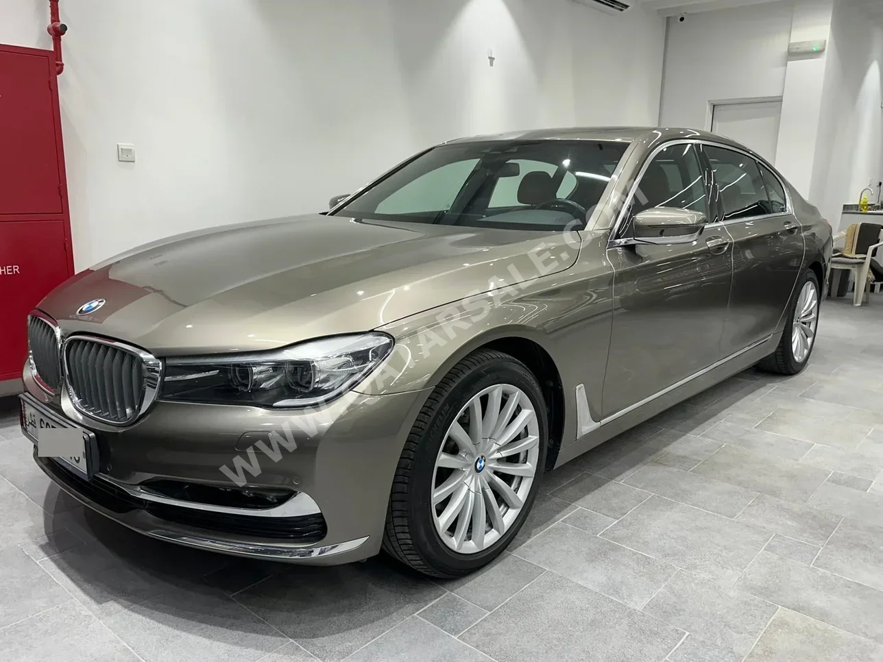 BMW  7-Series  730 Li  2017  Automatic  102,000 Km  6 Cylinder  Rear Wheel Drive (RWD)  Sedan  Gold