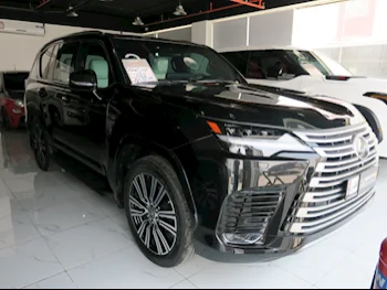 Lexus  LX  600 Luxury  2022  Automatic  75٬000 Km  6 Cylinder  Four Wheel Drive (4WD)  SUV  Black  With Warranty