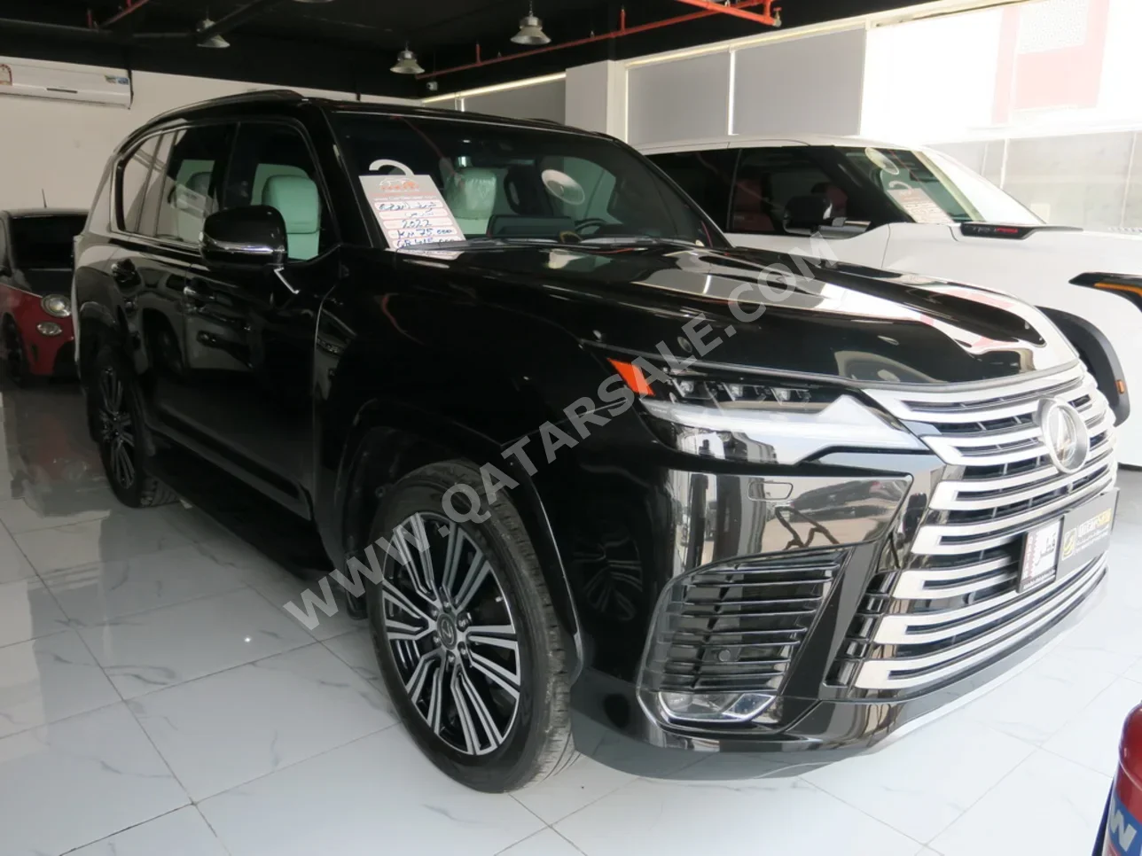 Lexus  LX  600 Luxury  2022  Automatic  75٬000 Km  6 Cylinder  Four Wheel Drive (4WD)  SUV  Black  With Warranty