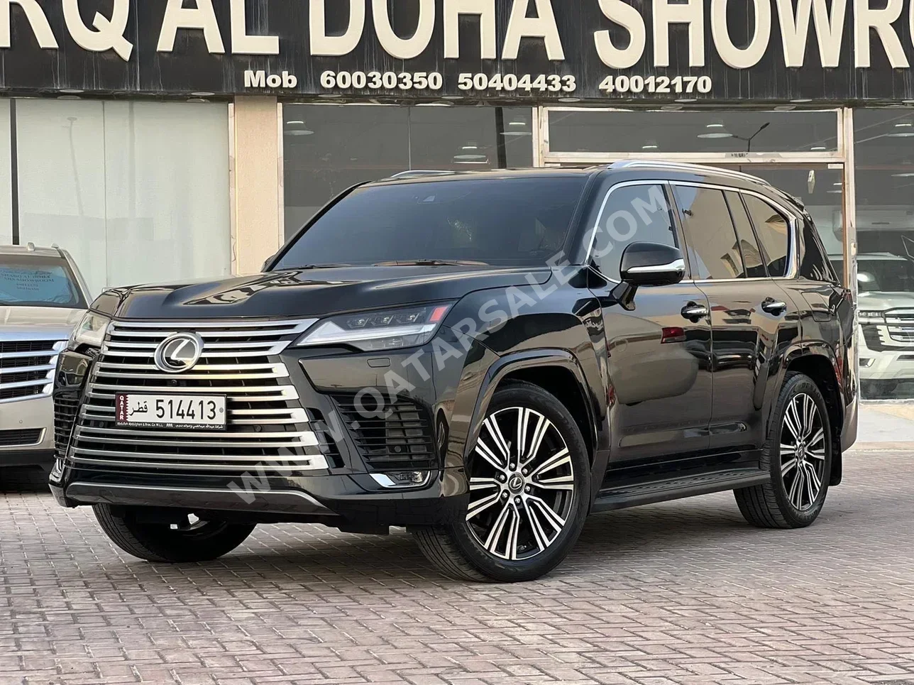 Lexus  LX  600 Luxury  2022  Automatic  55٬000 Km  6 Cylinder  Four Wheel Drive (4WD)  SUV  Black  With Warranty