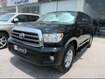 Toyota  Sequoia  SR5  2014  Automatic  300,000 Km  8 Cylinder  Four Wheel Drive (4WD)  SUV  Black