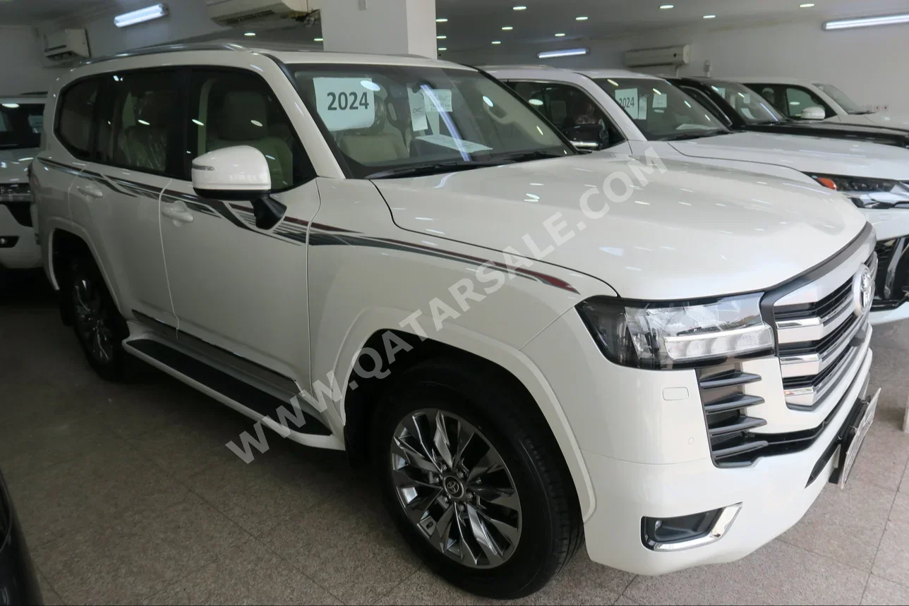  Toyota  Land Cruiser  GXR Twin Turbo  2024  Automatic  0 Km  6 Cylinder  Four Wheel Drive (4WD)  SUV  White  With Warranty