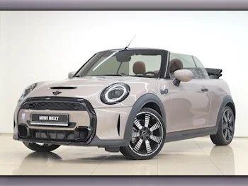 Mini  Cooper  S  2022  Automatic  39,700 Km  4 Cylinder  Front Wheel Drive (FWD)  Convertible  Gray  With Warranty