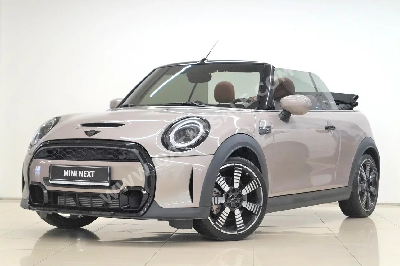 Mini  Cooper  S  2022  Automatic  39,700 Km  4 Cylinder  Front Wheel Drive (FWD)  Convertible  Gray  With Warranty