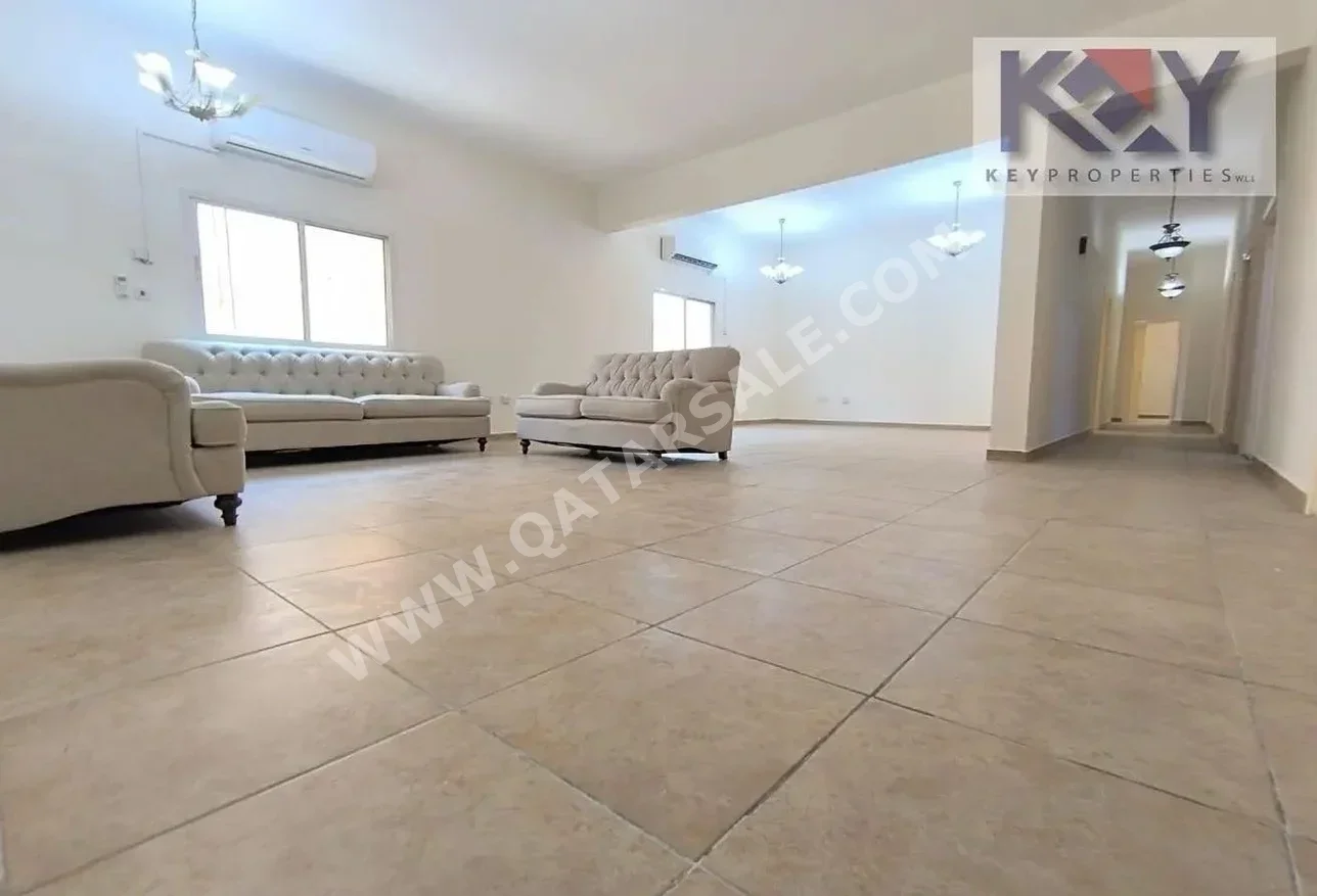 3 Bedrooms  Apartment  For Rent  in Doha -  Fereej Al Nasr  Not Furnished