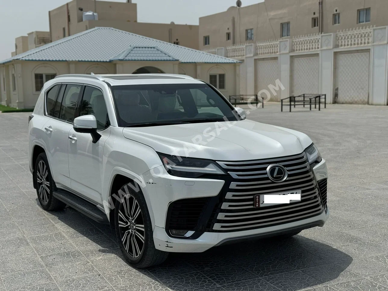 Lexus  LX 570  SUV 4x4  White  2024