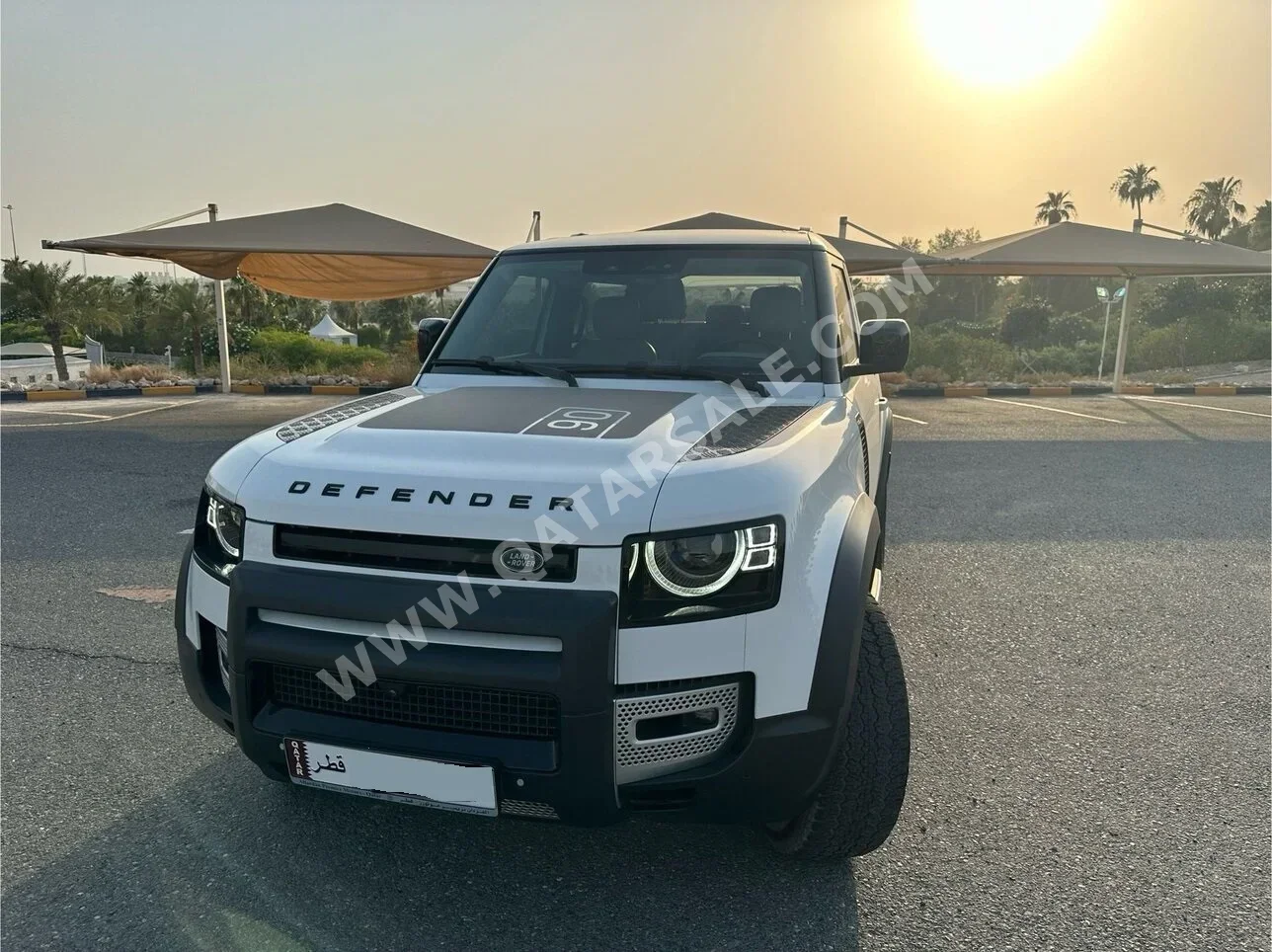 Land Rover  Defender  90 HSE  2021  Automatic  49,000 Km  6 Cylinder  Four Wheel Drive (4WD)  SUV  White  With Warranty