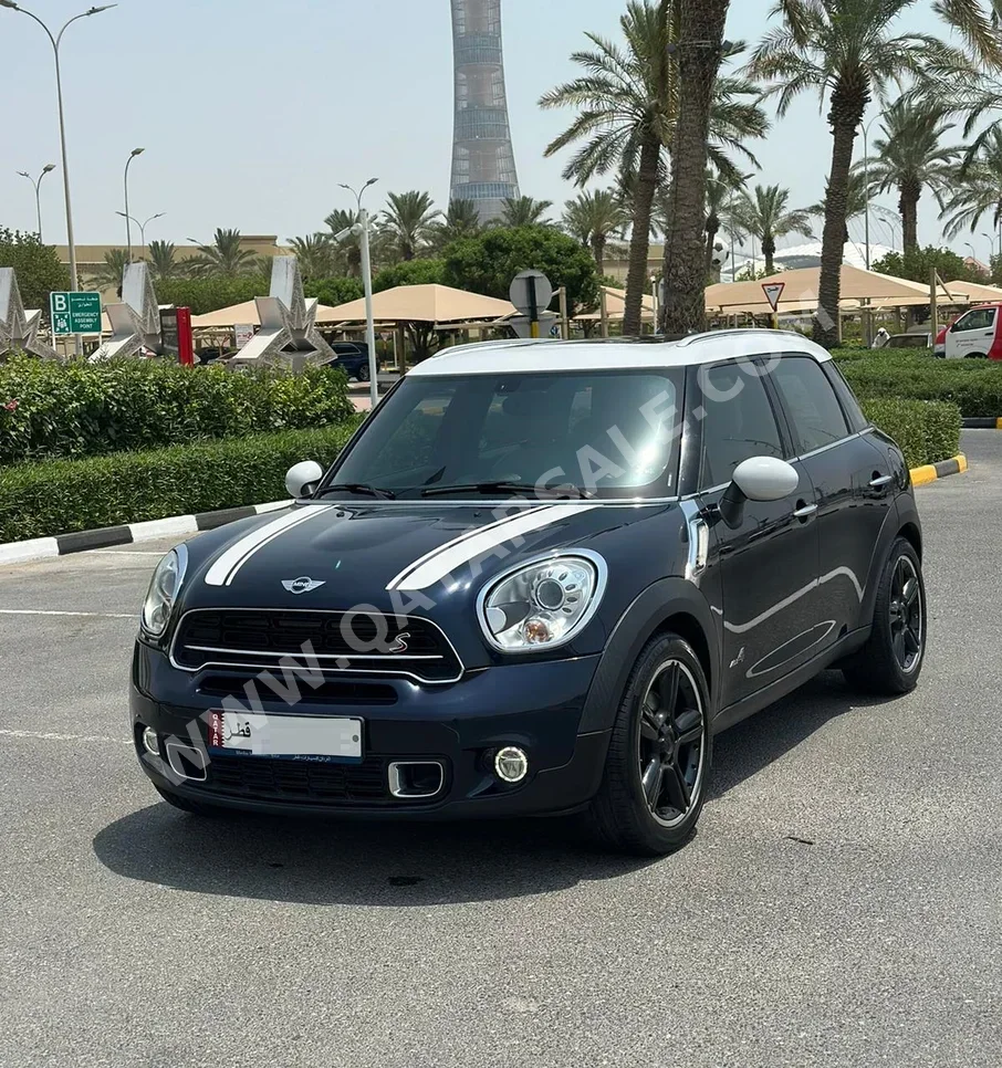 Mini  Cooper  CountryMan  2016  Automatic  49,000 Km  4 Cylinder  Rear Wheel Drive (RWD)  Hatchback  Dark Blue