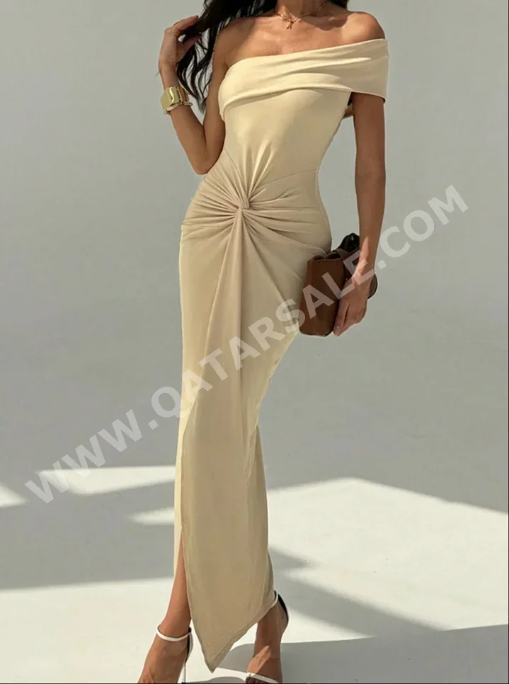 Dress  - Beige  -Size: M