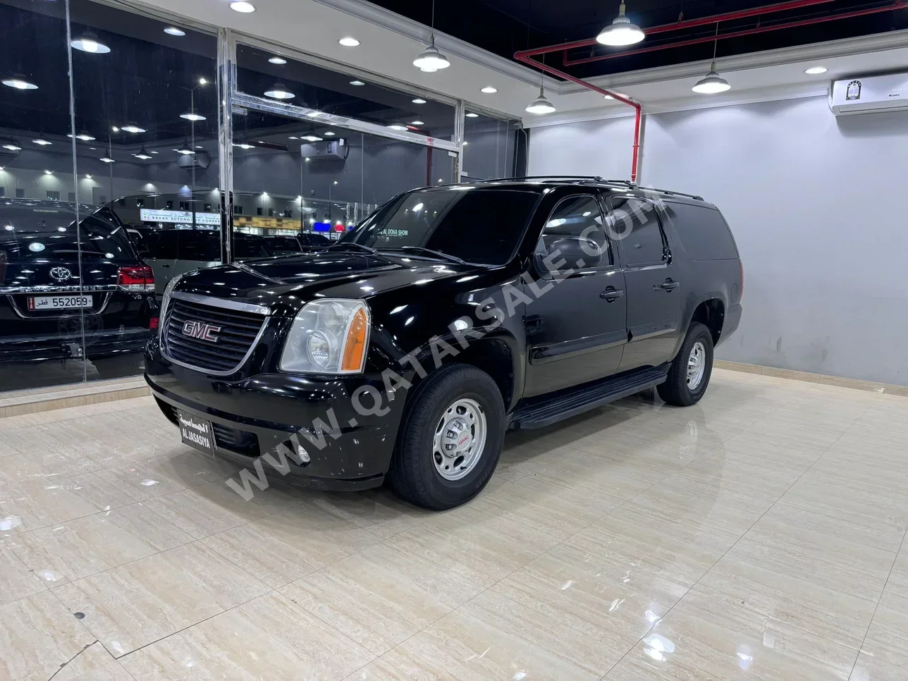 GMC  Yukon  2007  Automatic  31,000 Km  8 Cylinder  Four Wheel Drive (4WD)  SUV  Black