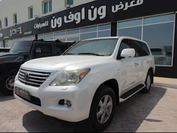 Lexus  LX  570  2009  Automatic  254,000 Km  8 Cylinder  Four Wheel Drive (4WD)  SUV  White