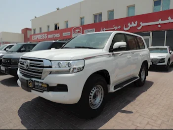 Toyota  Land Cruiser  GXR  2020  Automatic  245,000 Km  6 Cylinder  Four Wheel Drive (4WD)  SUV  White