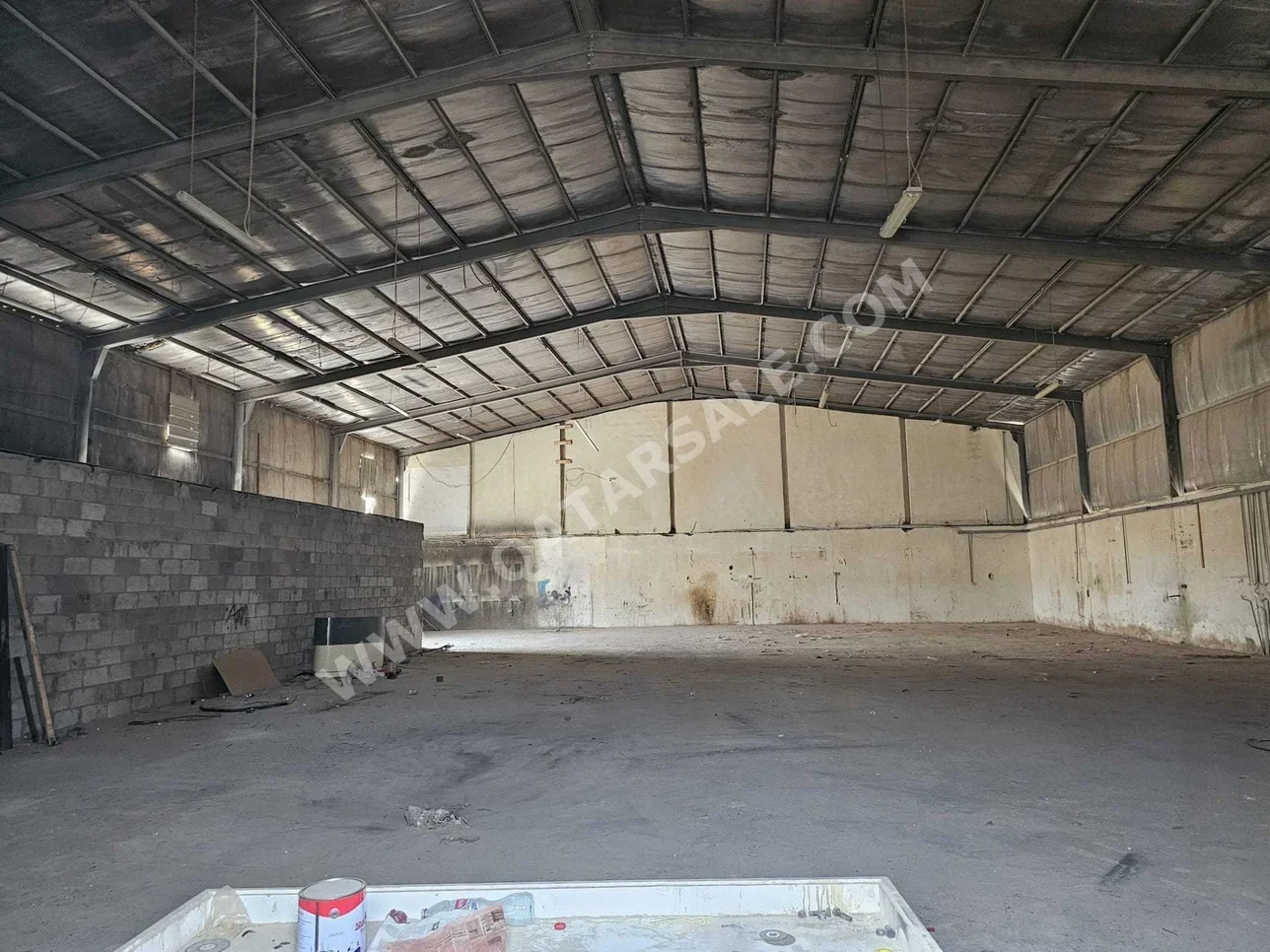 Warehouses & Stores - Al Rayyan  - Industrial Area  -Area Size: 900 Square Meter