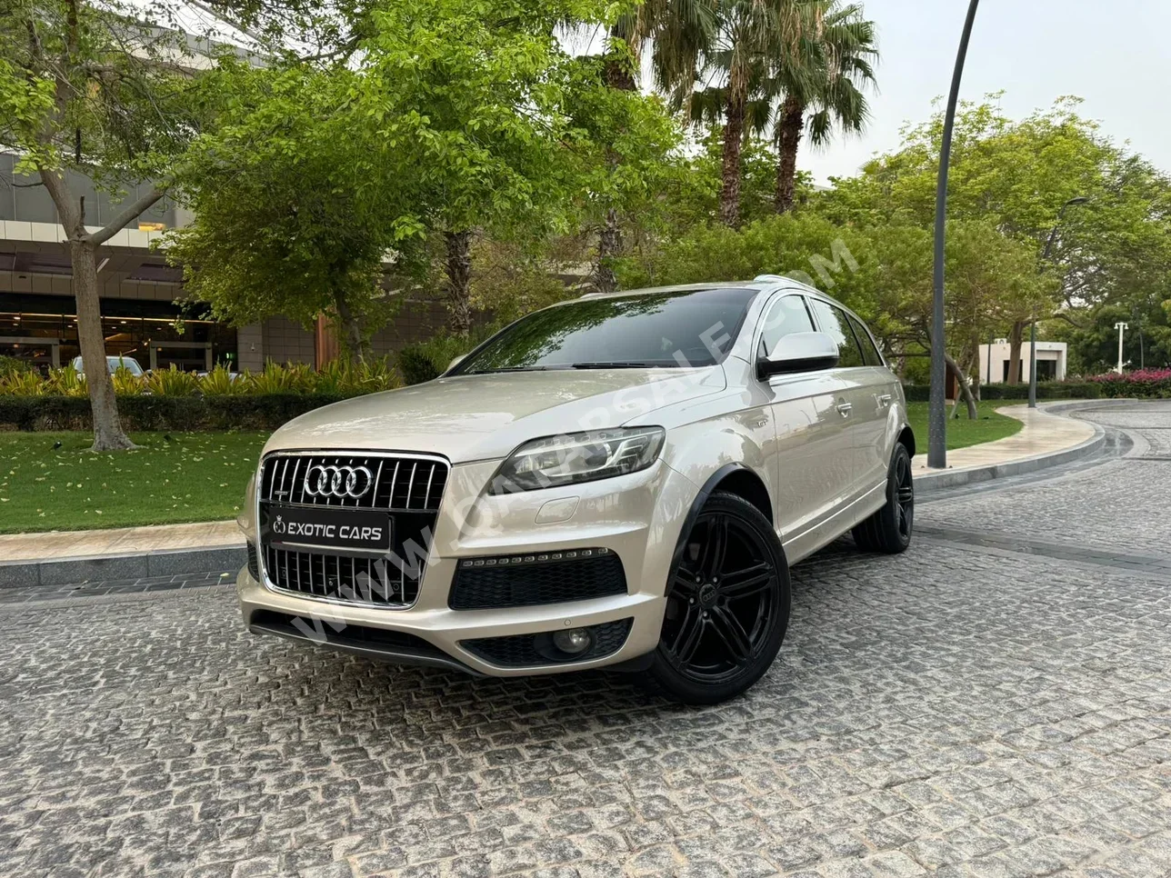 Audi  Q7  35 TFSI Quattro  2015  Automatic  191,000 Km  6 Cylinder  Four Wheel Drive (4WD)  SUV  White