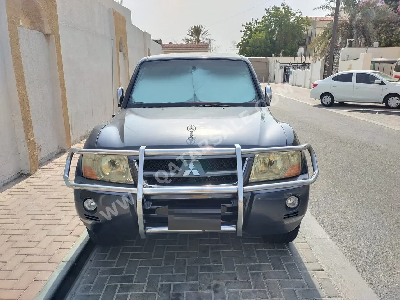 Mitsubishi  Pajero  GLS  2006  Automatic  218,800 Km  6 Cylinder  Four Wheel Drive (4WD)  SUV  Blue and Gray