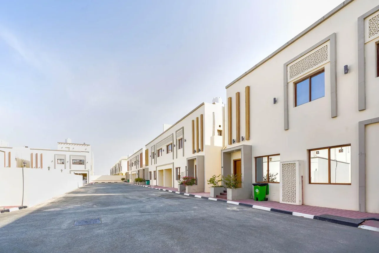 Commercial  - Fully Furnished  - Al Daayen  - Al Khisah  - 5 Bedrooms