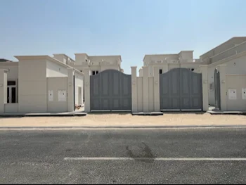 Family Residential  - Not Furnished  - Al Daayen  - Umm Qarn  - 7 Bedrooms