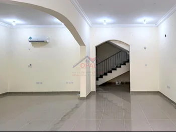 Family Residential  - Not Furnished  - Umm Salal  - Umm Salal Ali  - 5 Bedrooms