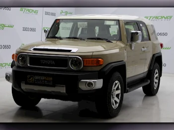 Toyota  FJ Cruiser  2021  Automatic  41,000 Km  6 Cylinder  Four Wheel Drive (4WD)  SUV  Beige  With Warranty