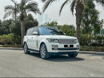 Land Rover  Range Rover  Vogue SE Super charged  2015  Automatic  172٬000 Km  8 Cylinder  Four Wheel Drive (4WD)  SUV  White