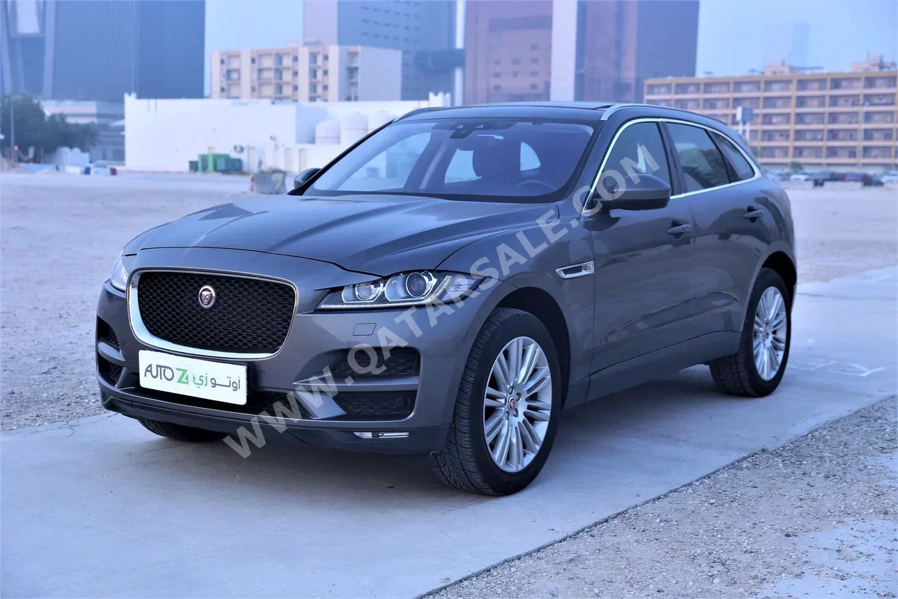 Jaguar  F-Pace  2017  Automatic  31,800 Km  6 Cylinder  Four Wheel Drive (4WD)  SUV  Gray