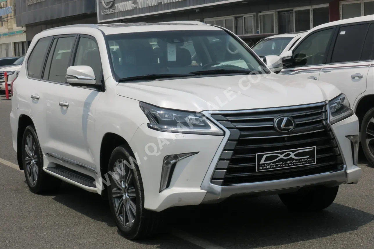 Lexus  LX  570  2017  Automatic  250,000 Km  8 Cylinder  Four Wheel Drive (4WD)  SUV  White