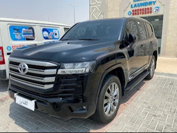 Toyota  Land Cruiser  GXR Twin Turbo  2022  Automatic  36,000 Km  6 Cylinder  Four Wheel Drive (4WD)  SUV  Black  With Warranty