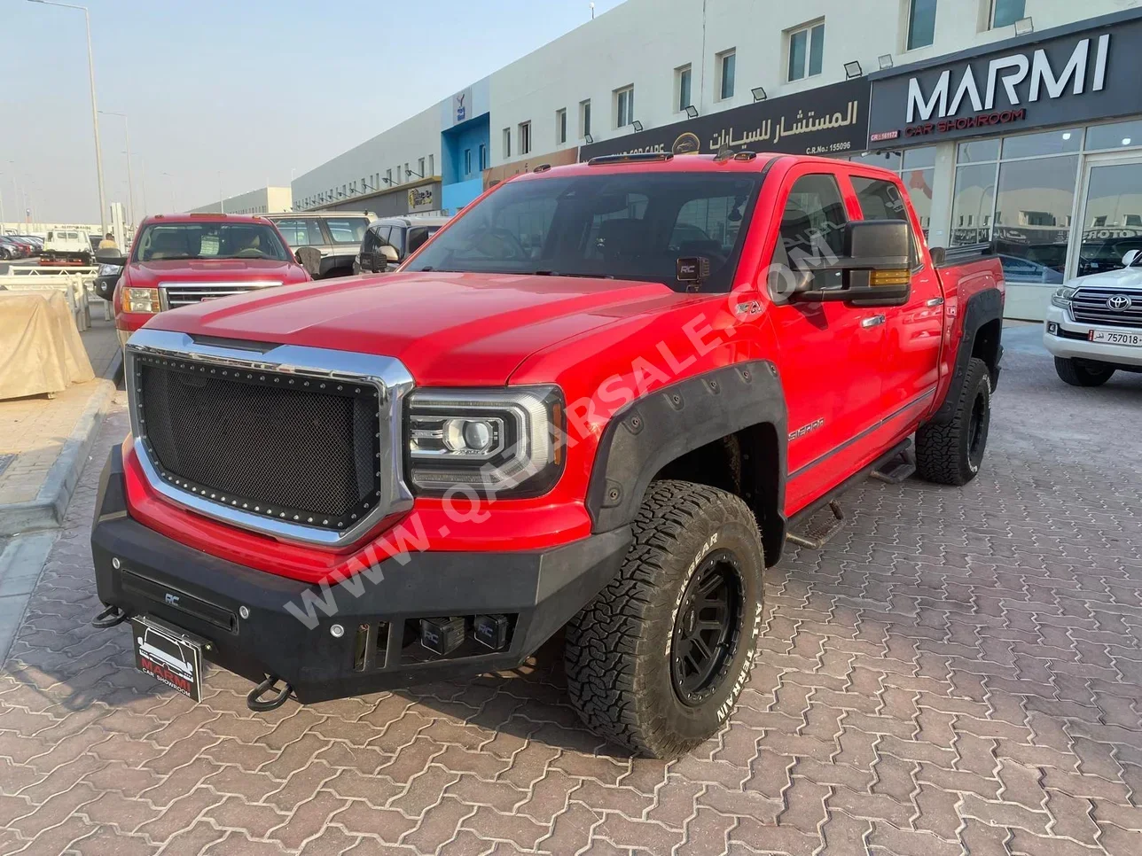 GMC  Sierra  SLT  2016  Automatic  147,000 Km  8 Cylinder  Four Wheel Drive (4WD)  Pick Up  Red