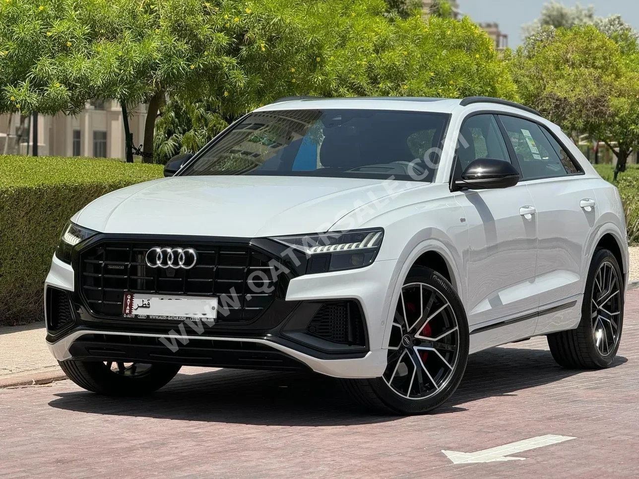 Audi  Q8  S-Line  2023  Automatic  1,300 Km  6 Cylinder  All Wheel Drive (AWD)  SUV  White  With Warranty