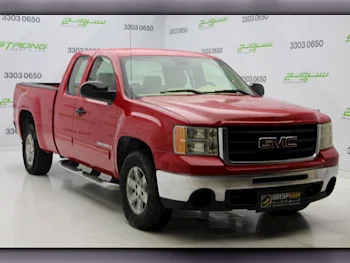 GMC  Sierra  1500  2008  Automatic  395,000 Km  8 Cylinder  Four Wheel Drive (4WD)  Pick Up  Red