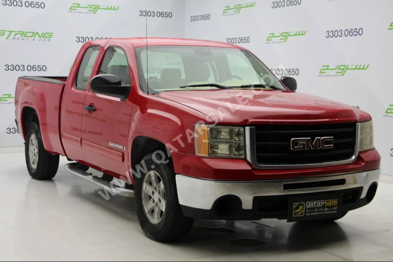 GMC  Sierra  1500  2008  Automatic  395,000 Km  8 Cylinder  Four Wheel Drive (4WD)  Pick Up  Red