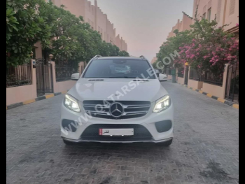 مرسيدس - بنز  جي ال اي  400 اي ام جي  2018  اوتوماتيك  153,000 كم  6 سلندر  دفع كلي مستمر  اس يو في  أبيض